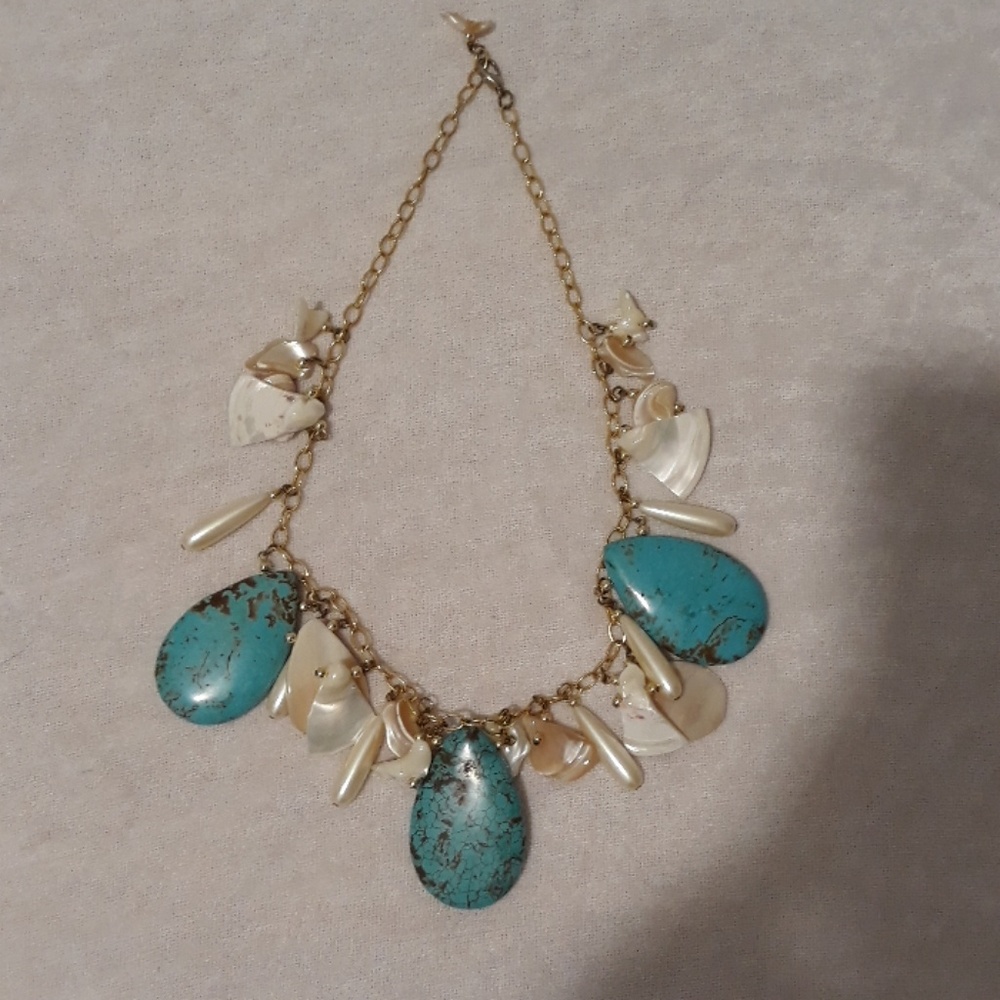 Beautiful turquoise and shell necklace